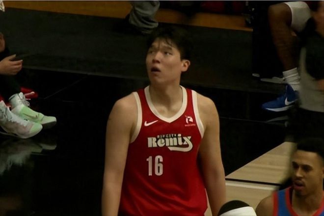 13分7篮板，全场最高3记盖帽，杨瀚森护筐水平显